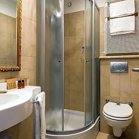 Hotel Katja 4*