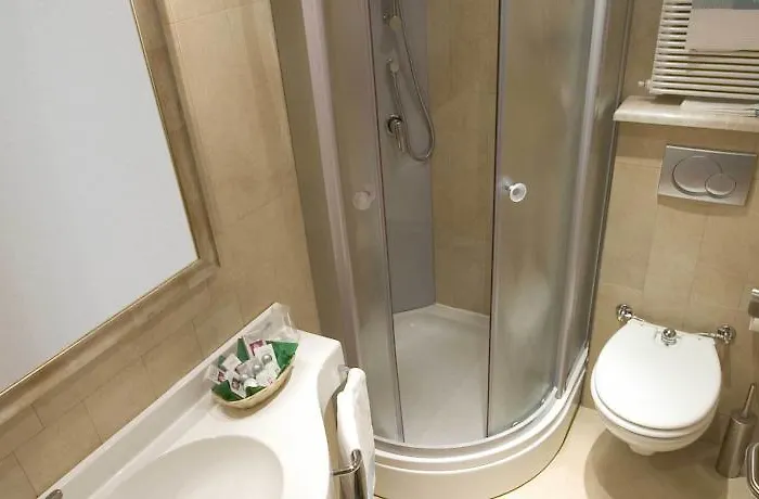 酒店 卡佳酒店 4*