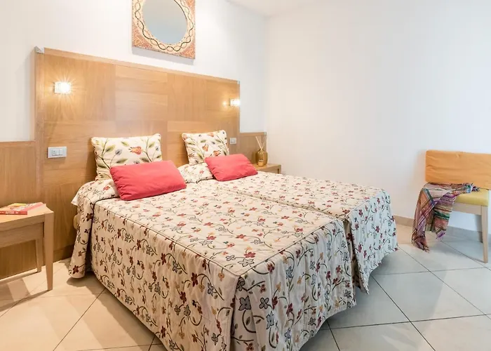 Katja 4* Μπιμπιόνε